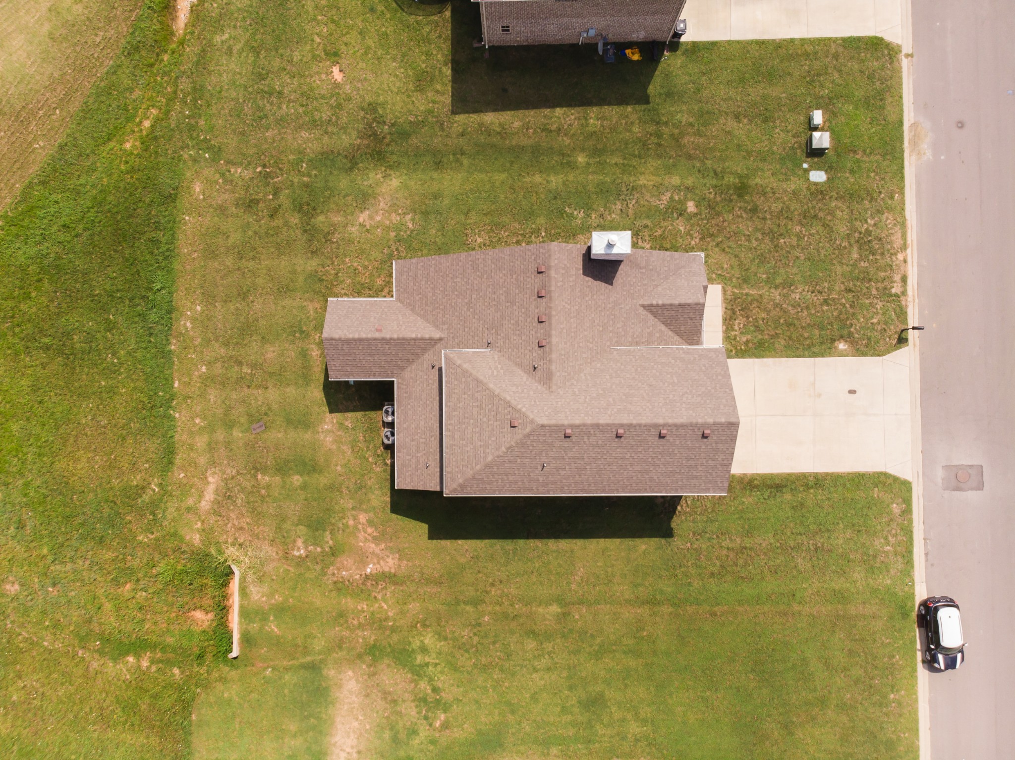 1426 Alamo Avenue Murfreesboro, TN 37129 - Photo 34 of 34 a bathroom with a sink and a mirror