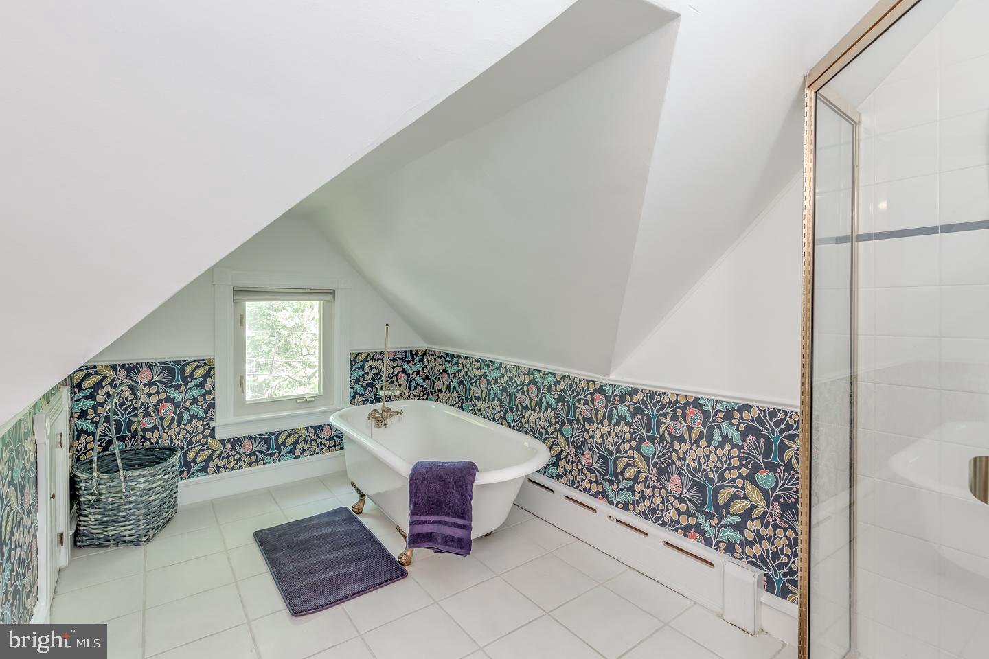 101 Warwick Road Haddonfield, NJ 08033 - Photo 39 of 55 3rd floor bath with separate tub & shower