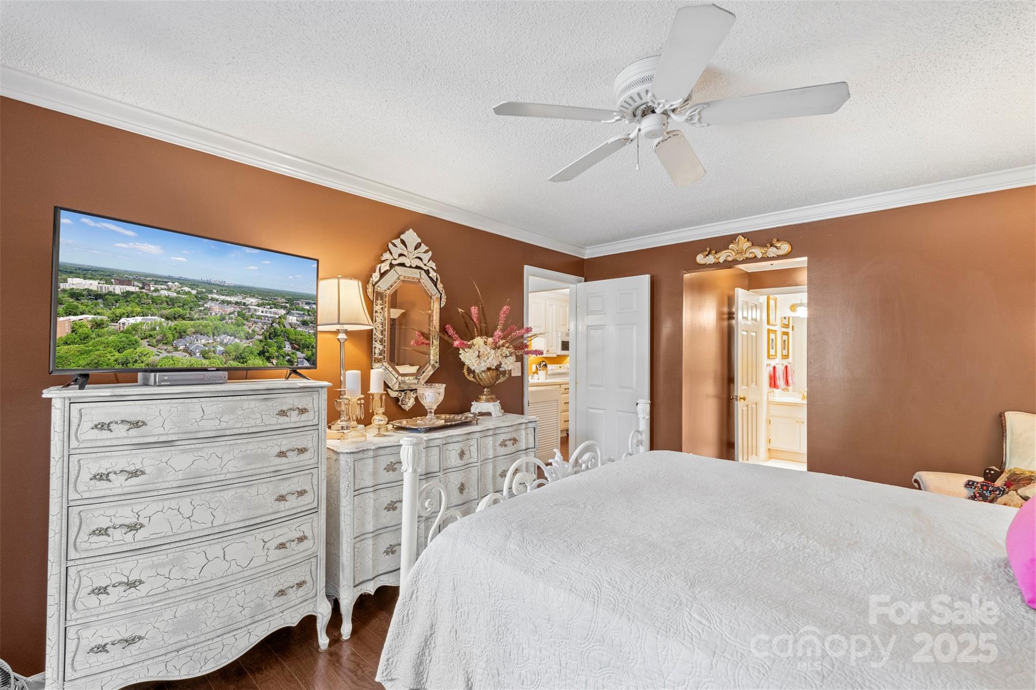 5001 Sharon Road, Unit H Charlotte, NC 28210 - Photo 18 of 37