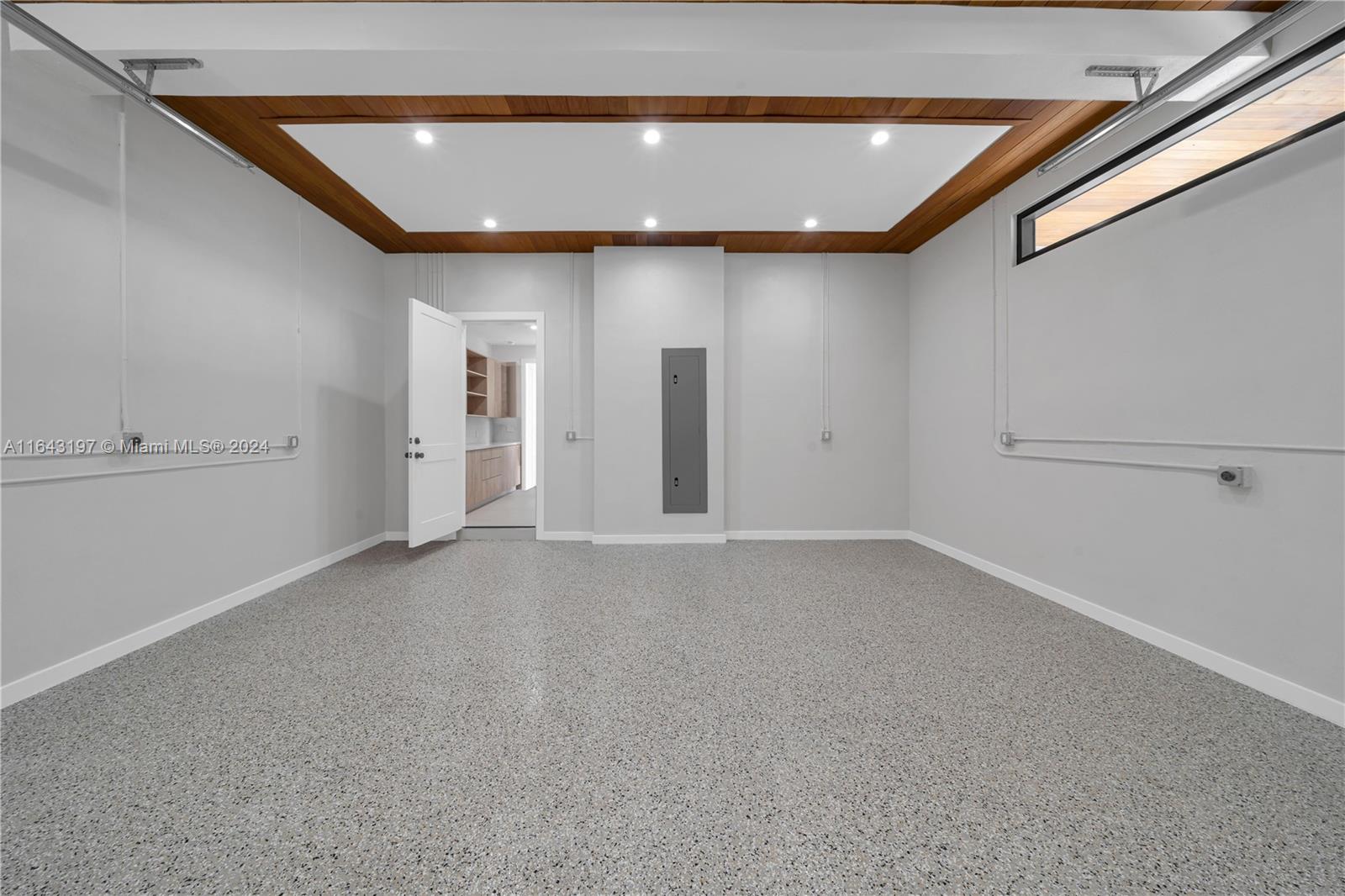 8821 Southwest 56th Street Miami, FL 33165 - Photo 37 of 49