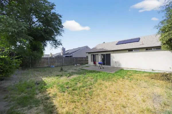$420,000 | 1072 Violet Street, Hemet, CA 92545