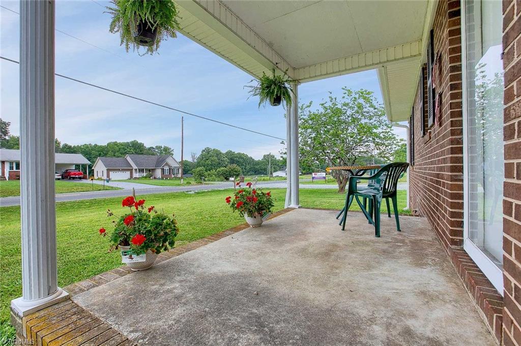 1470 Boone Road Burlington, NC 27217 - Photo 13 of 29 Gallery Image 13