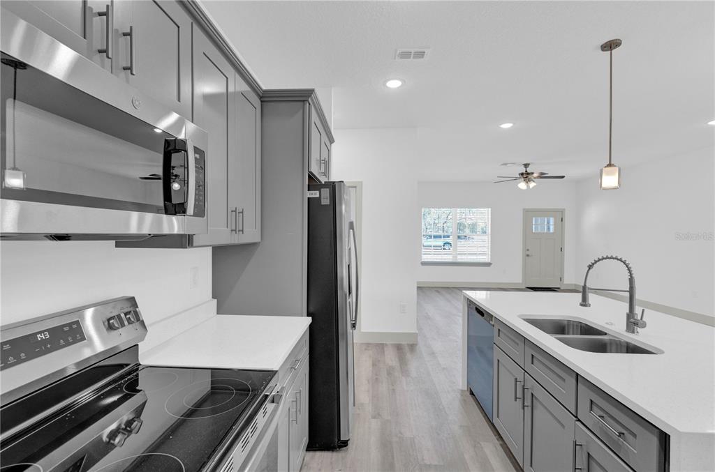 12781 Southwest 86th Circle Ocala, FL 34473 - Photo 10 of 35