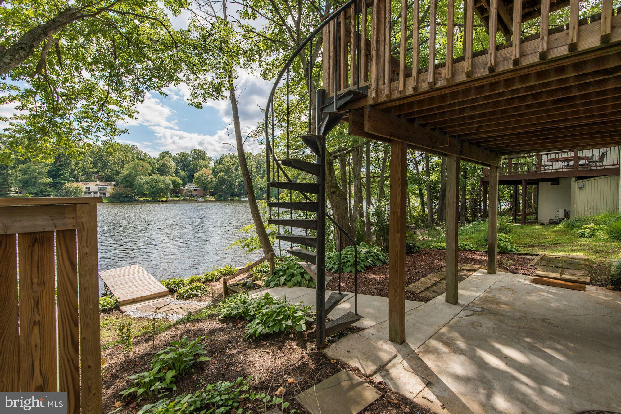 1652 Waters Edge Lane Reston, VA 20190 - Photo 20 of 24 Rear patio