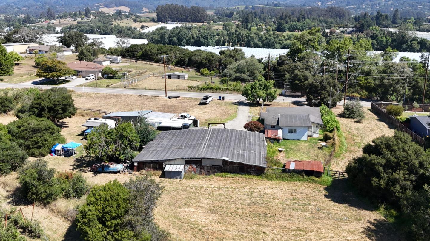 897 Green Valley Road Watsonville, CA 95076 - Photo 13 of 33