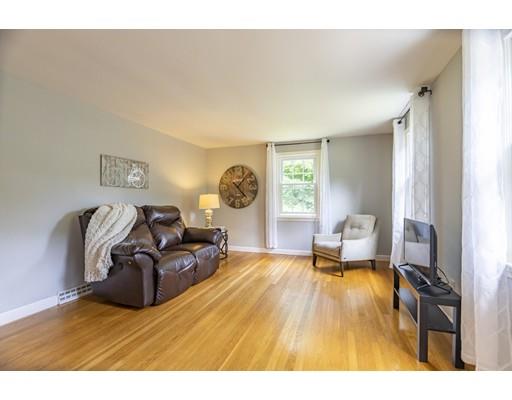 6 Crown Road Westford, MA 01886 - Photo 11 of 20 Gallery Image 11
