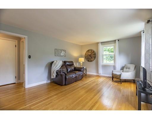 6 Crown Road Westford, MA 01886 - Photo 10 of 20 Gallery Image 10