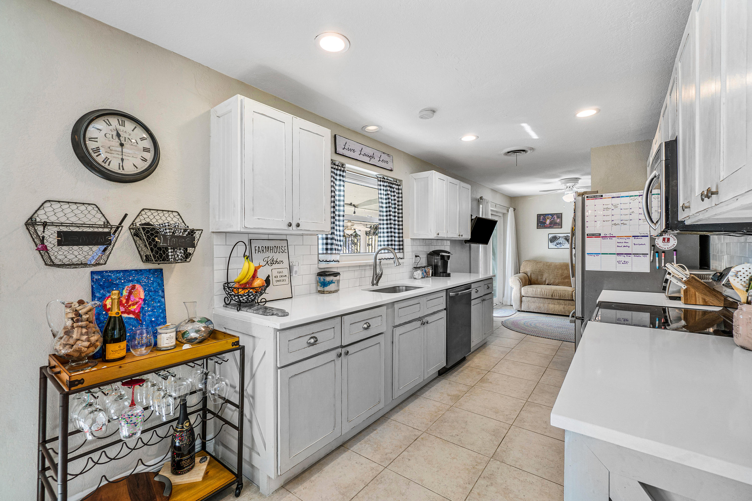 250 Southwest 13th Street Boca Raton, FL 33432 - Photo 14 of 41 011-250Southwest13thStreet-BocaRaton-FL-
