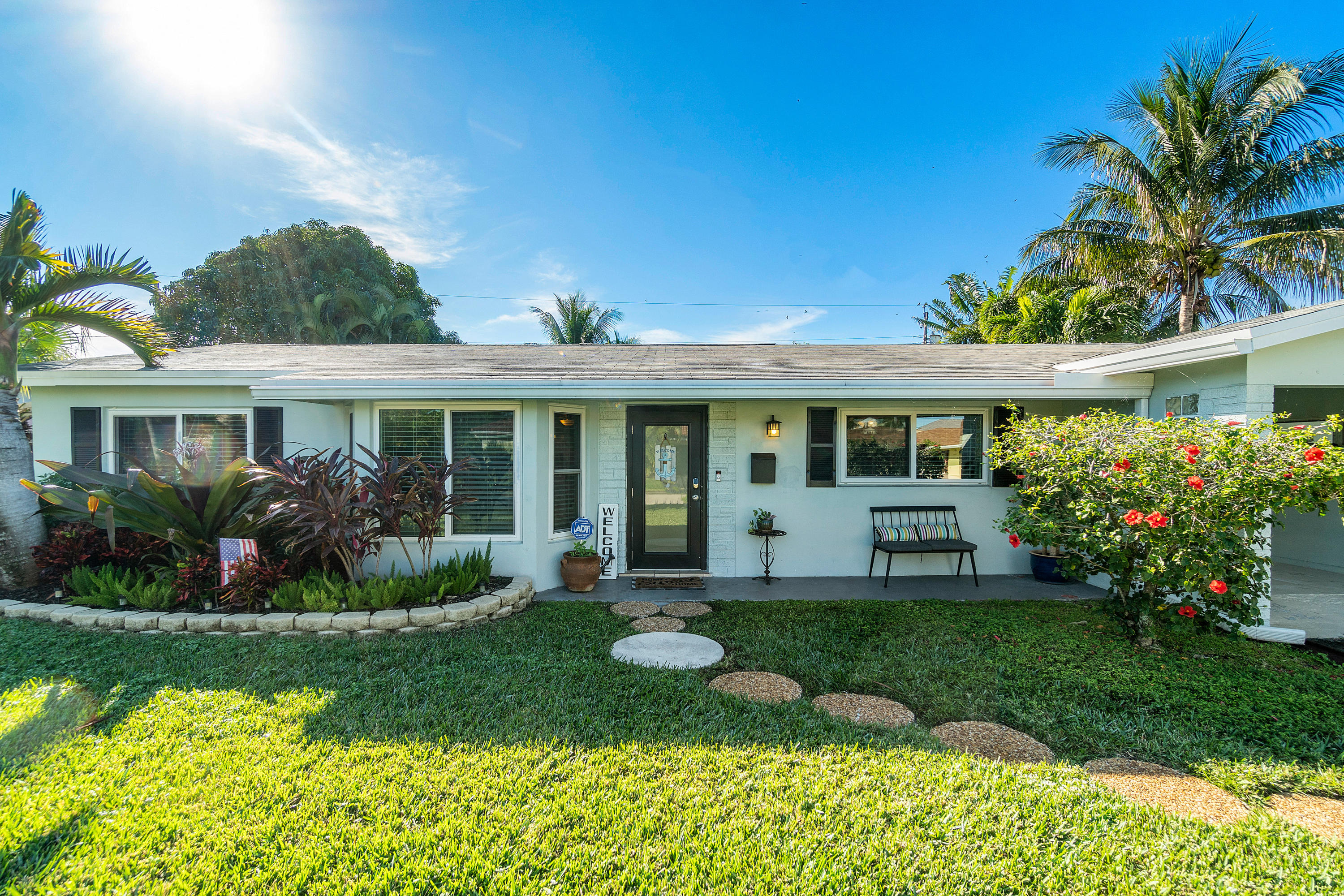 250 Southwest 13th Street Boca Raton, FL 33432 - Photo 4 of 41 Front Elevation