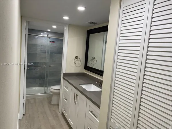 $2,100 | 10985 Southwest 107th Street, Unit 212, Miami, FL 33176