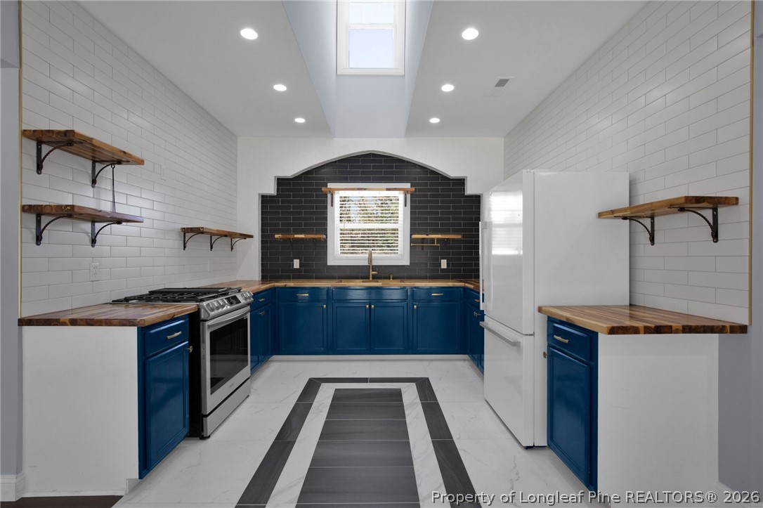 4987 Shannon Road Shannon, NC 28386 - Photo 3 of 42