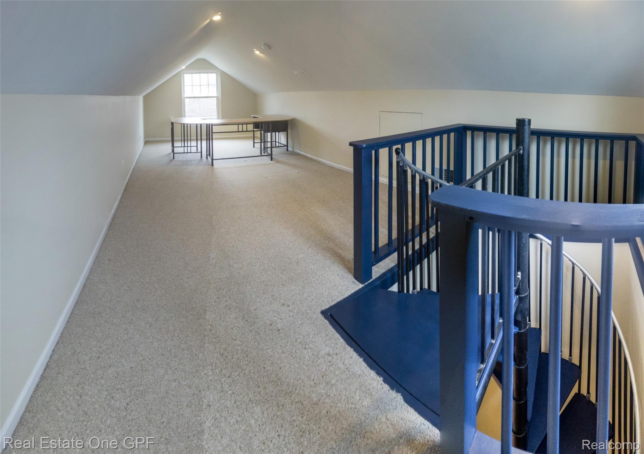 1210 Yorkshire Road Grosse Pointe, MI 48230 - Photo 22 of 37 Third floor lounge/office area.