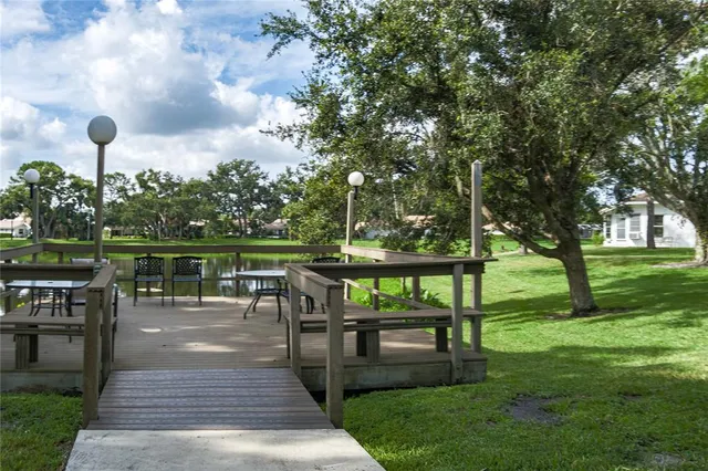 $275,000 | 5727 Garden Lakes Palm, Bradenton, FL 34203