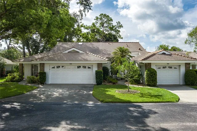 $275,000 | 5727 Garden Lakes Palm, Bradenton, FL 34203