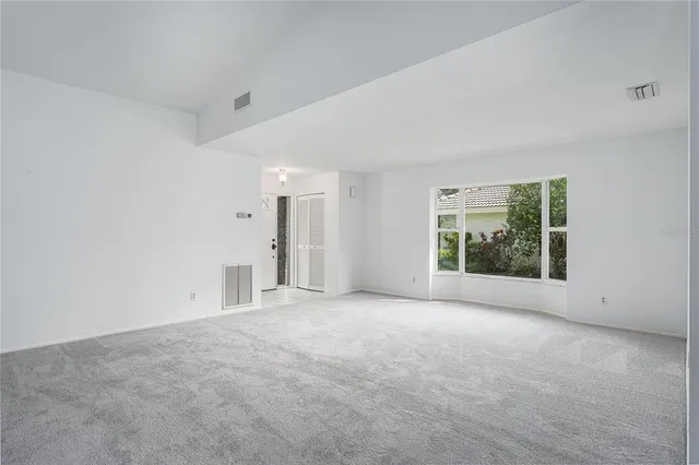 $275,000 | 5727 Garden Lakes Palm, Bradenton, FL 34203