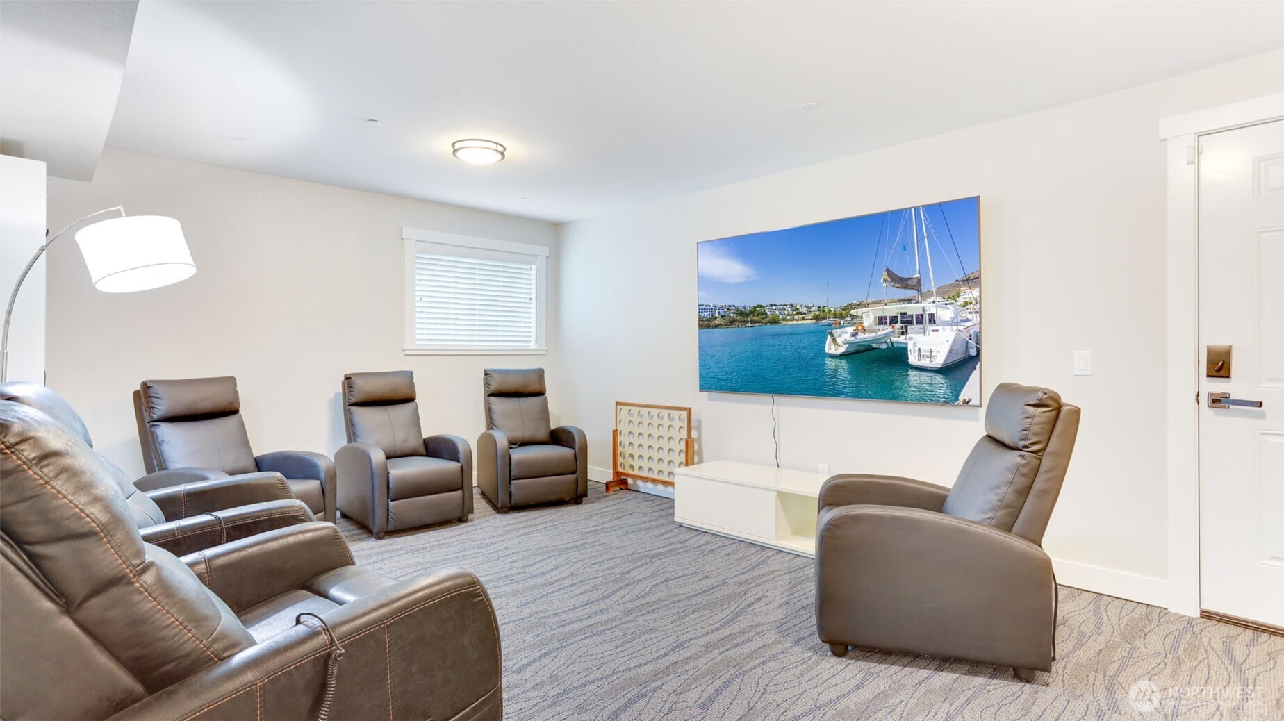 Undisclosed Address Bellevue, WA 98005 - Photo 13 of 18