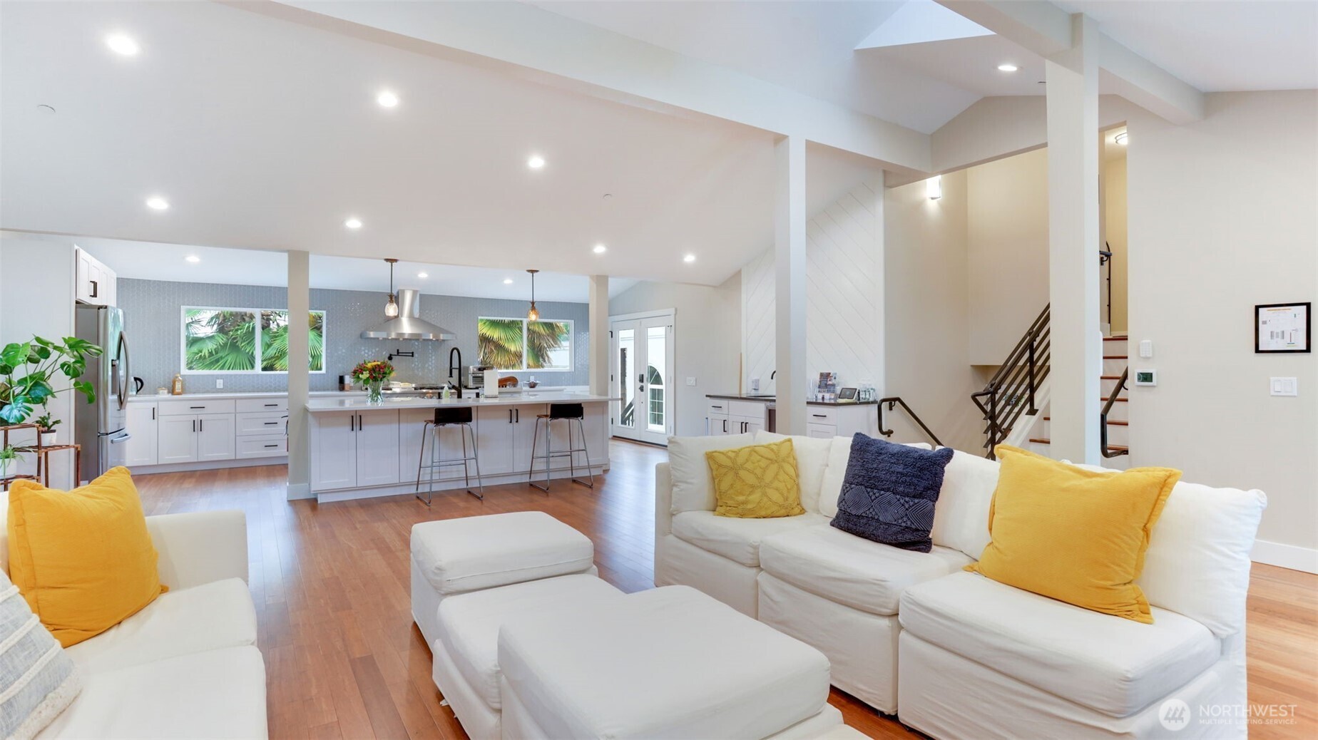 Undisclosed Address Bellevue, WA 98005 - Photo 5 of 18