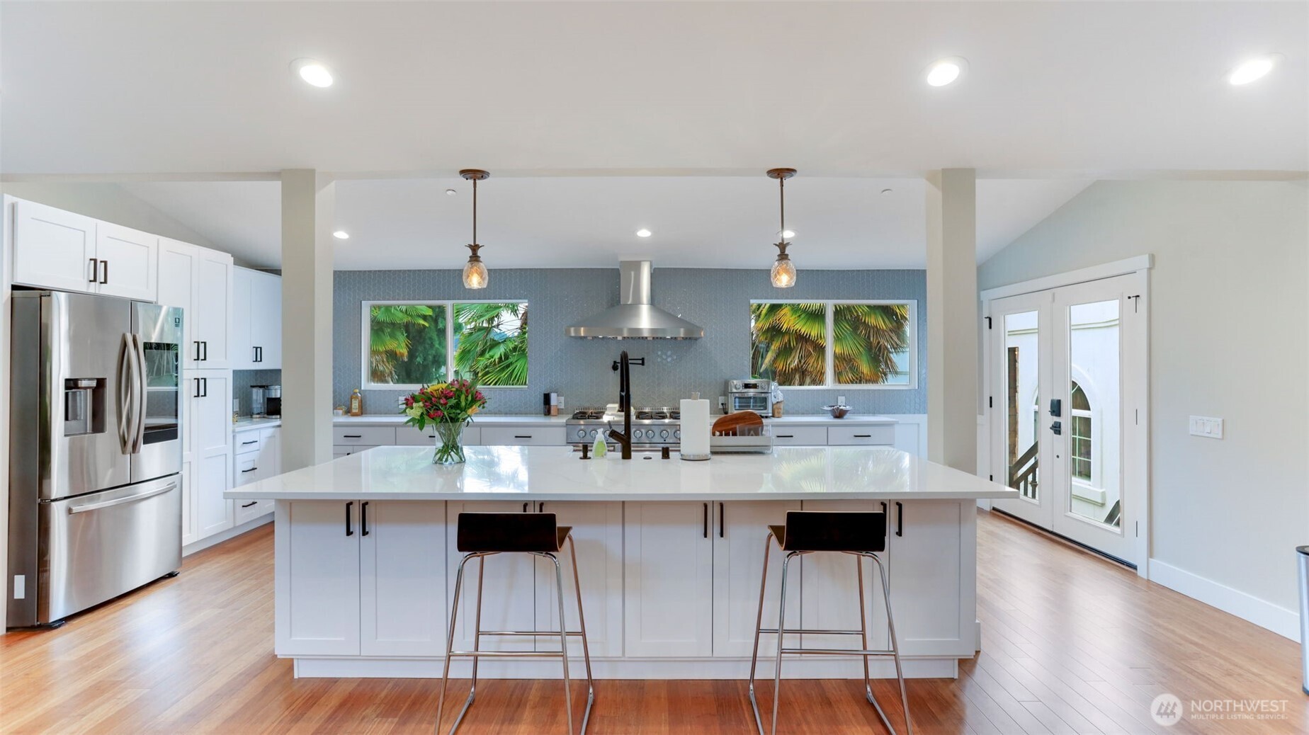 Undisclosed Address Bellevue, WA 98005 - Photo 6 of 18