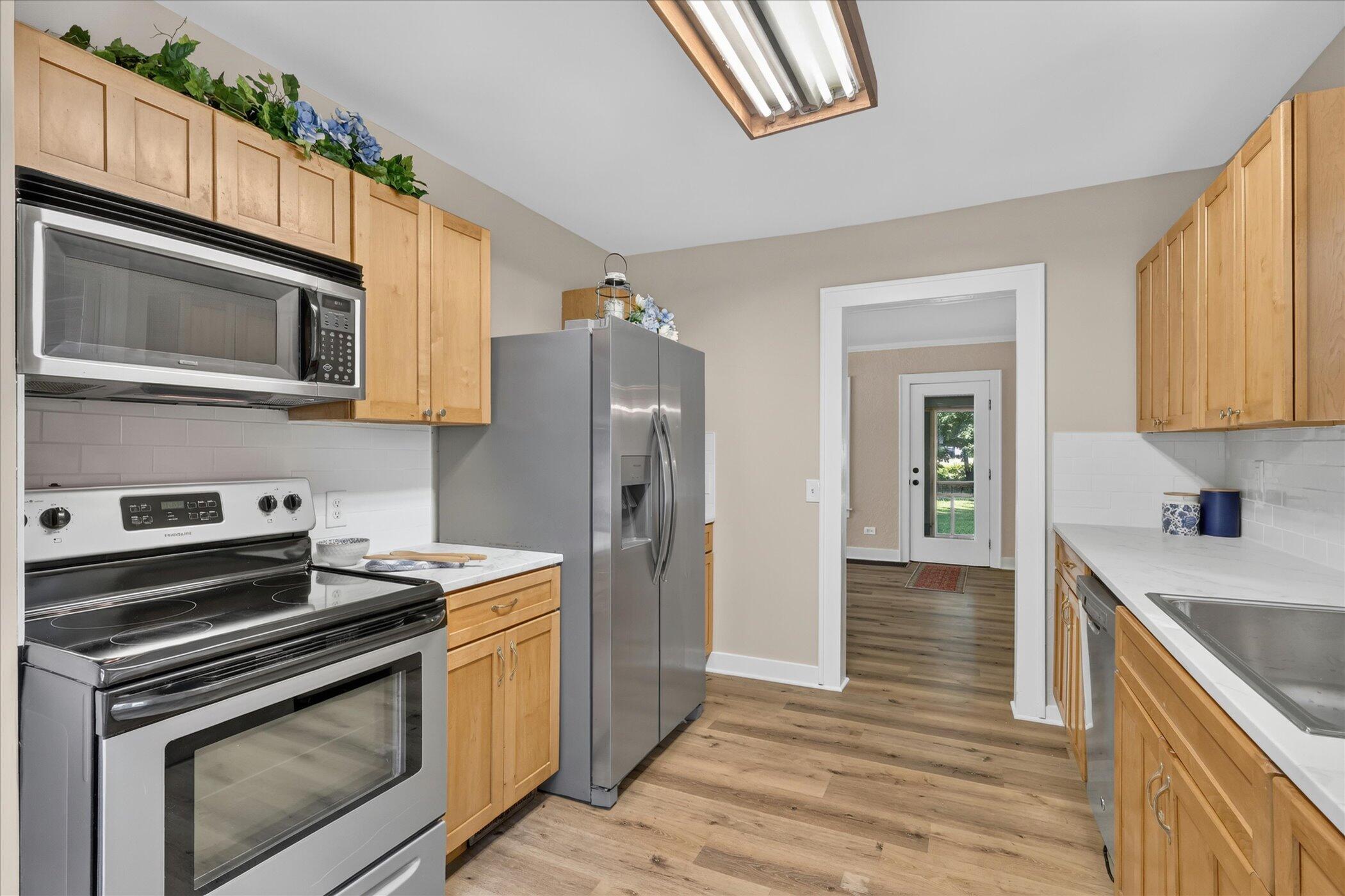 2213 Olmstead Road Kalamazoo, MI 49001 - Photo 10 of 21 2213 Olmstead