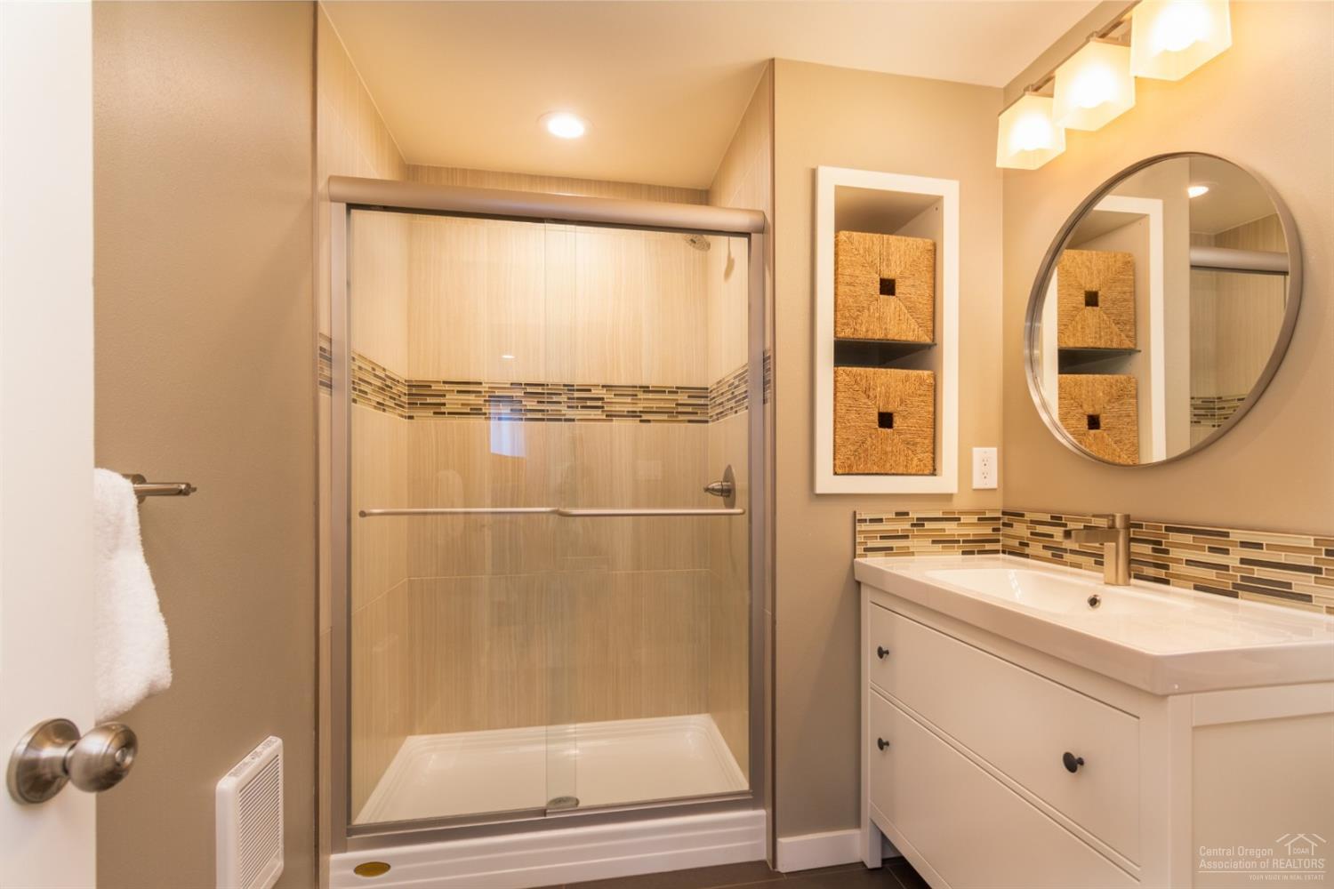 60300 East Ridgeview Drive Bend, OR 97702 - Photo 14 of 22 Additional Photo