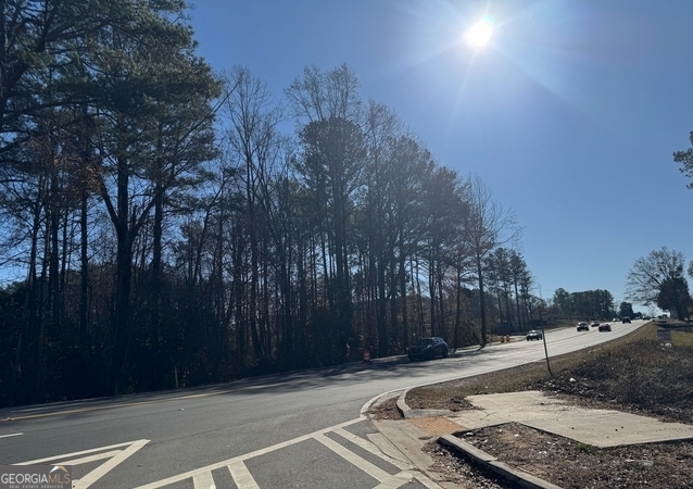 0 Jonesboro Road Jonesboro, GA 30236 - Photo 3 of 4 a backyard of a house