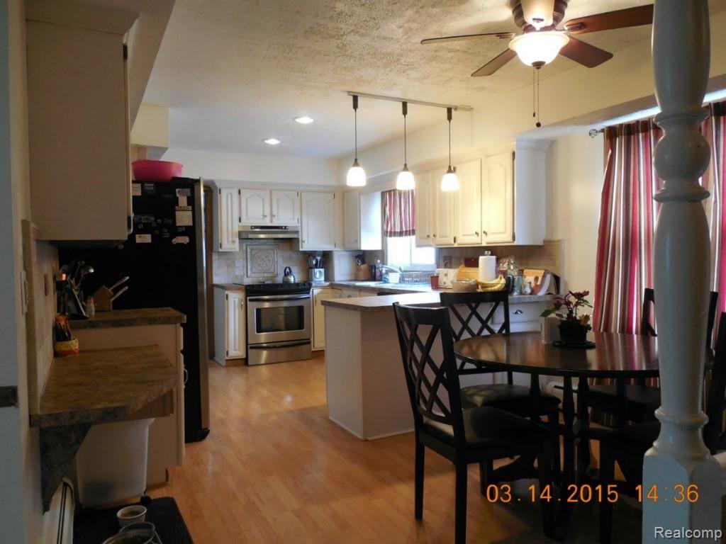 29064 Raleigh Road Farmington Hills, MI 48336 - Photo 7 of 16