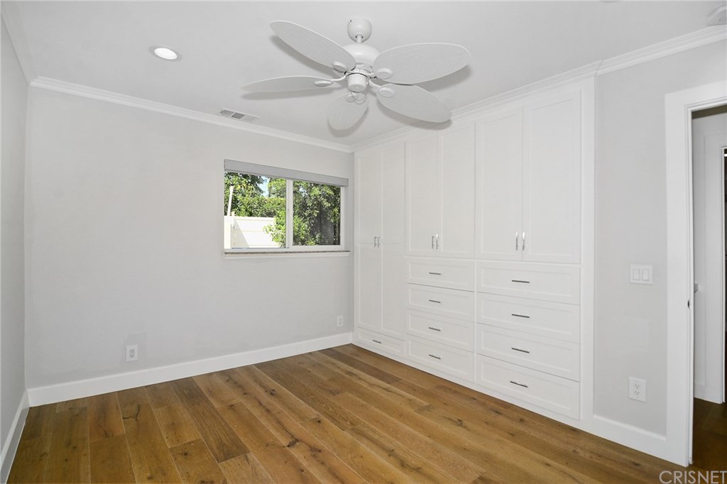 4955 Topeka Drive Tarzana, CA 91356 - Photo 20 of 28