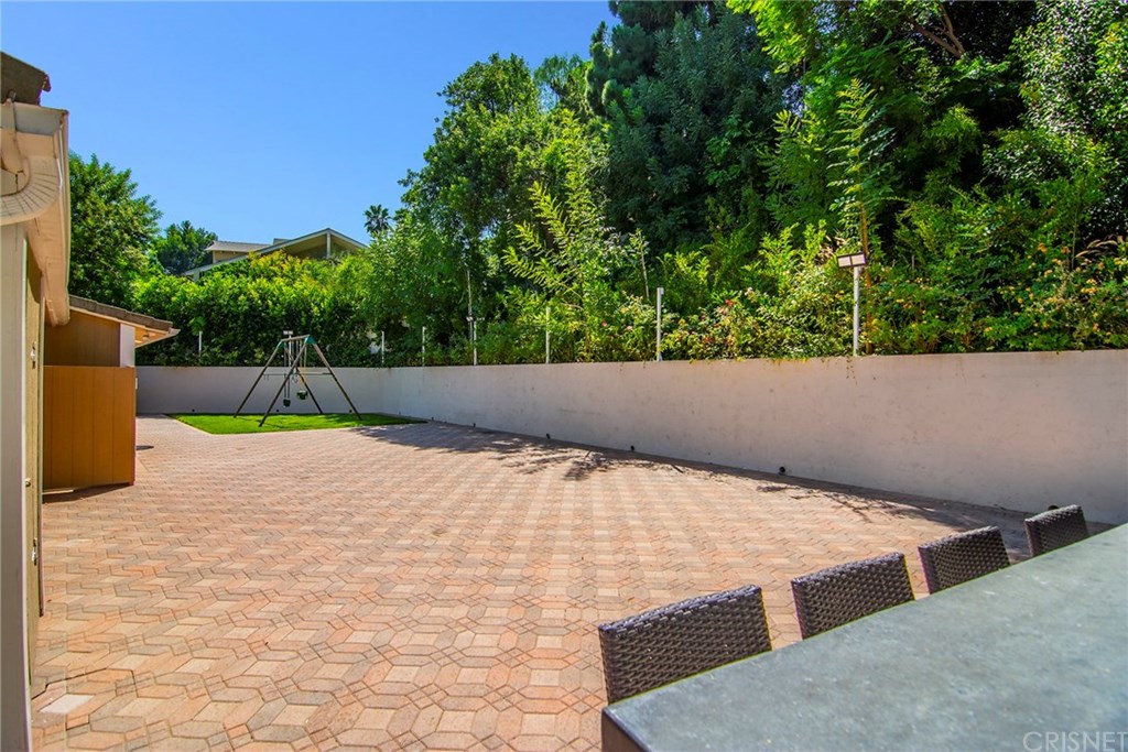 4955 Topeka Drive Tarzana, CA 91356 - Photo 27 of 28