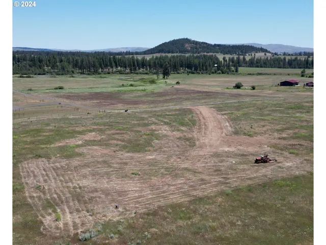 a view of a swimming pool