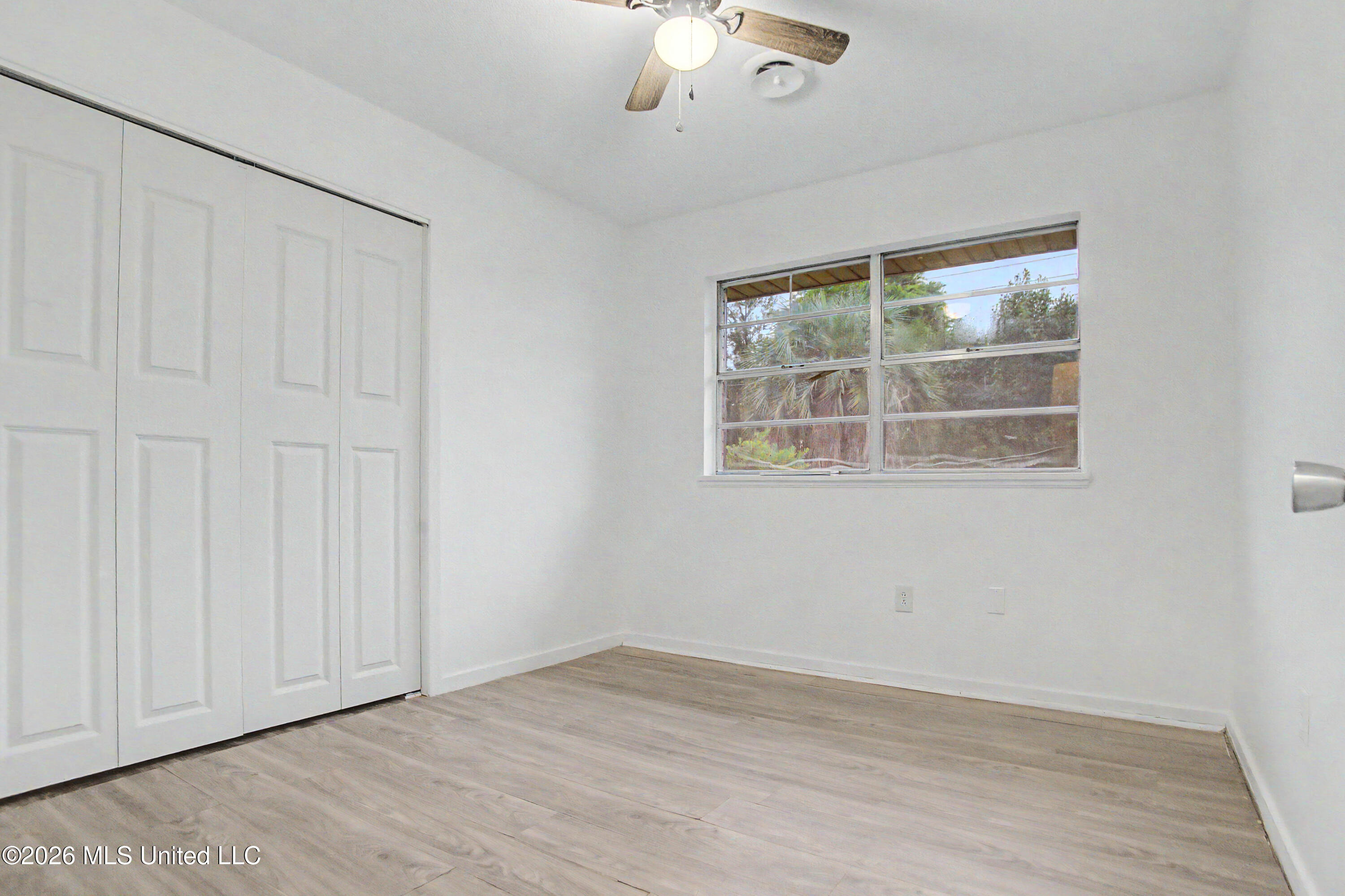 329 Popp's Ferry Road Biloxi, MS 39531 - Photo 13 of 25 27329 Popps Ferry Bedroom 1