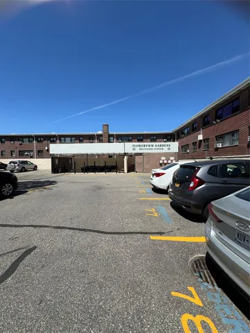 $208,000 | 91 Tulip Avenue, Unit C2, Floral Park, NY 11001