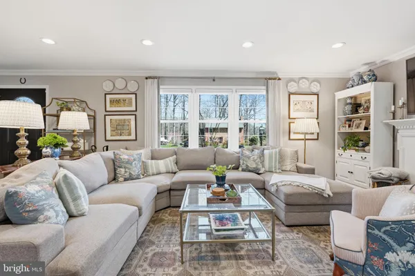 $905,000 | 4908 Kingston Drive, Annandale, VA 22003