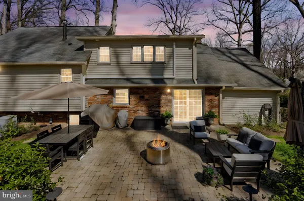 $905,000 | 4908 Kingston Drive, Annandale, VA 22003