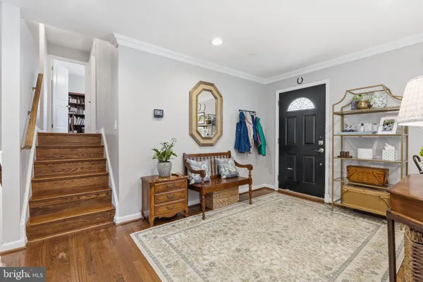 $905,000 | 4908 Kingston Drive, Annandale, VA 22003