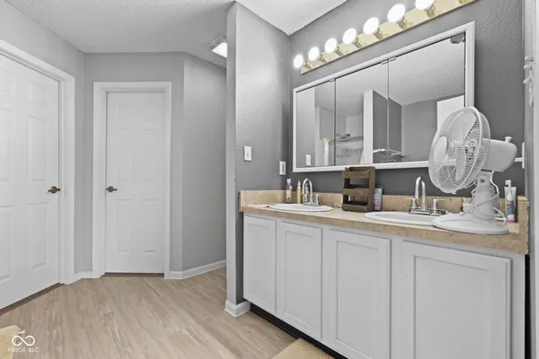 $292,000 | 919 Charnwood Parkway, Beech Grove, IN 46107