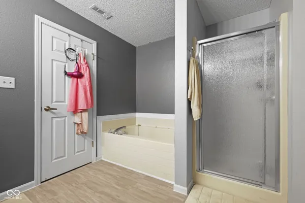 $292,000 | 919 Charnwood Parkway, Beech Grove, IN 46107