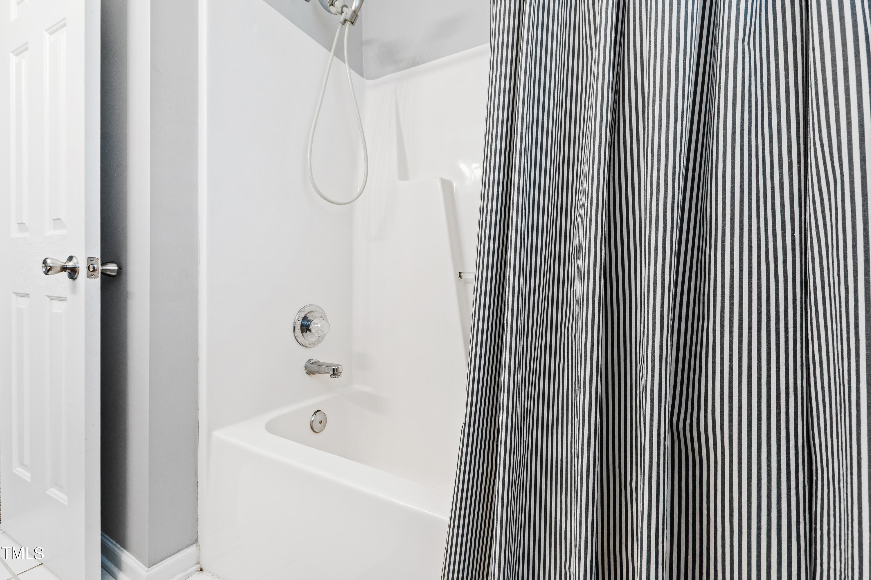 1901 Wheelerbrook Court Raleigh, NC 27603 - Photo 28 of 40 BAthroom 6