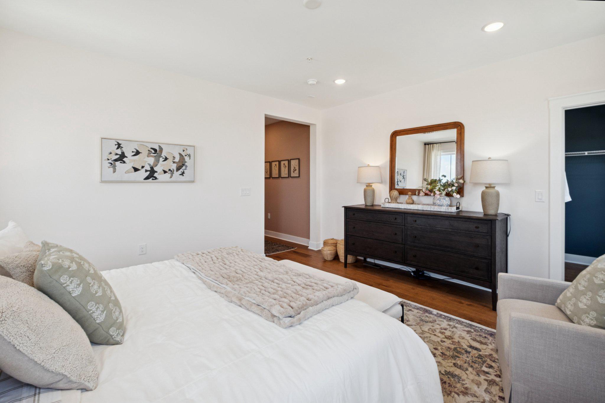 14980 Deco Circle Chantilly, VA 20151 - Photo 13 of 25 SAMPLE PHOTO ONLY