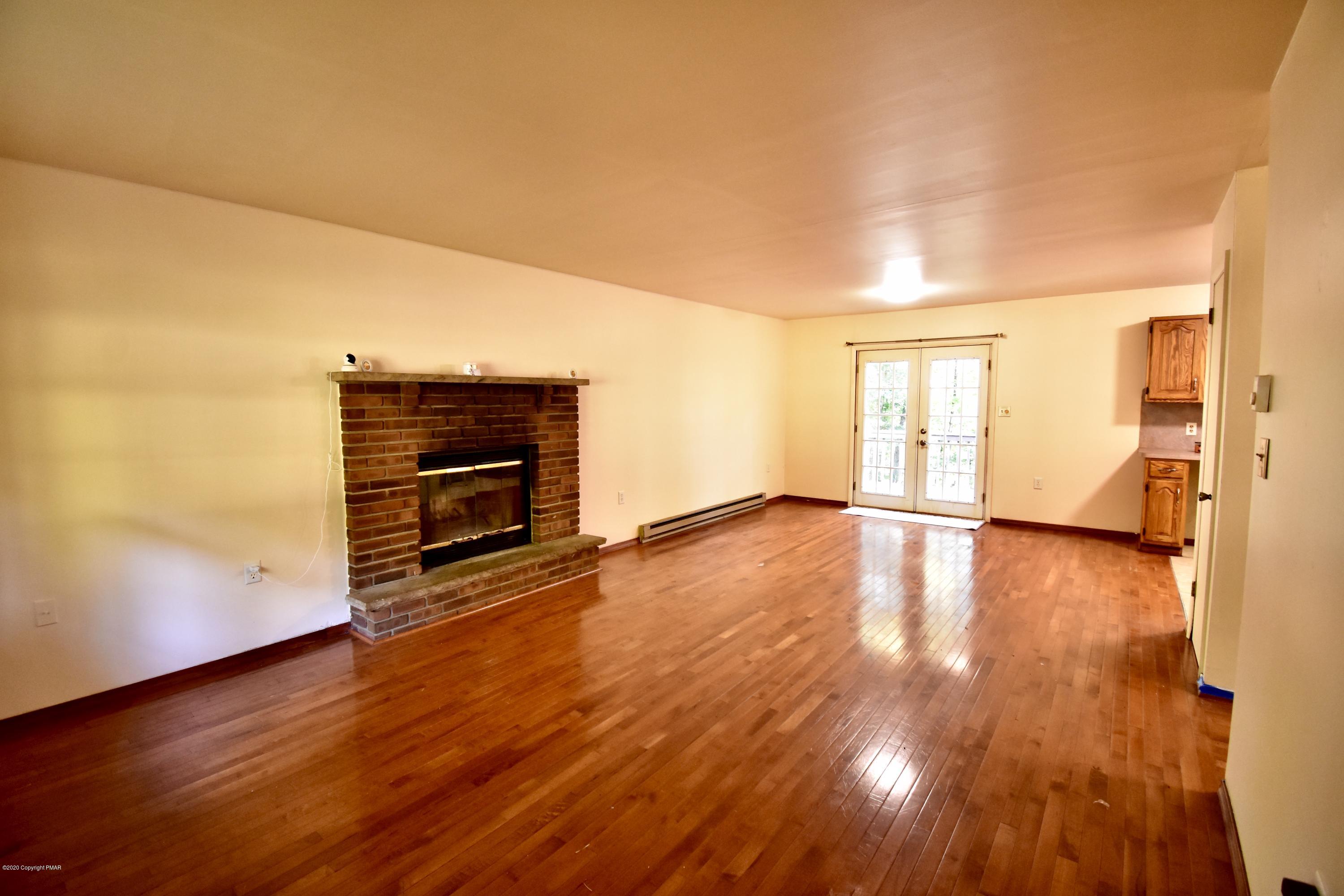 4336 Pne Rdg Drive Bushkill, PA 18324 - Photo 7 of 22 Wood Burning Fireplace