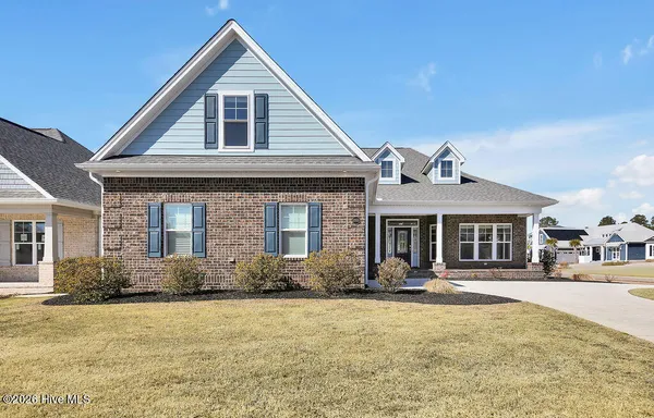 $895,000 | 2552 East Timber Crest Drive Northeast, Leland, NC 28451