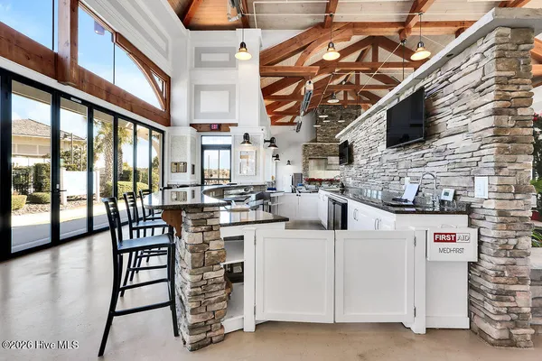 $895,000 | 2552 East Timber Crest Drive Northeast, Leland, NC 28451