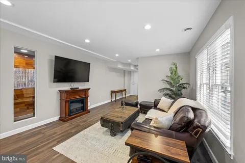 $1,275,000 | 21505 Quick Fox Lane, Gaithersburg, MD 20882