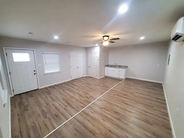 $219,900 | 627 Glenburnie Drive, Houston, TX 77022