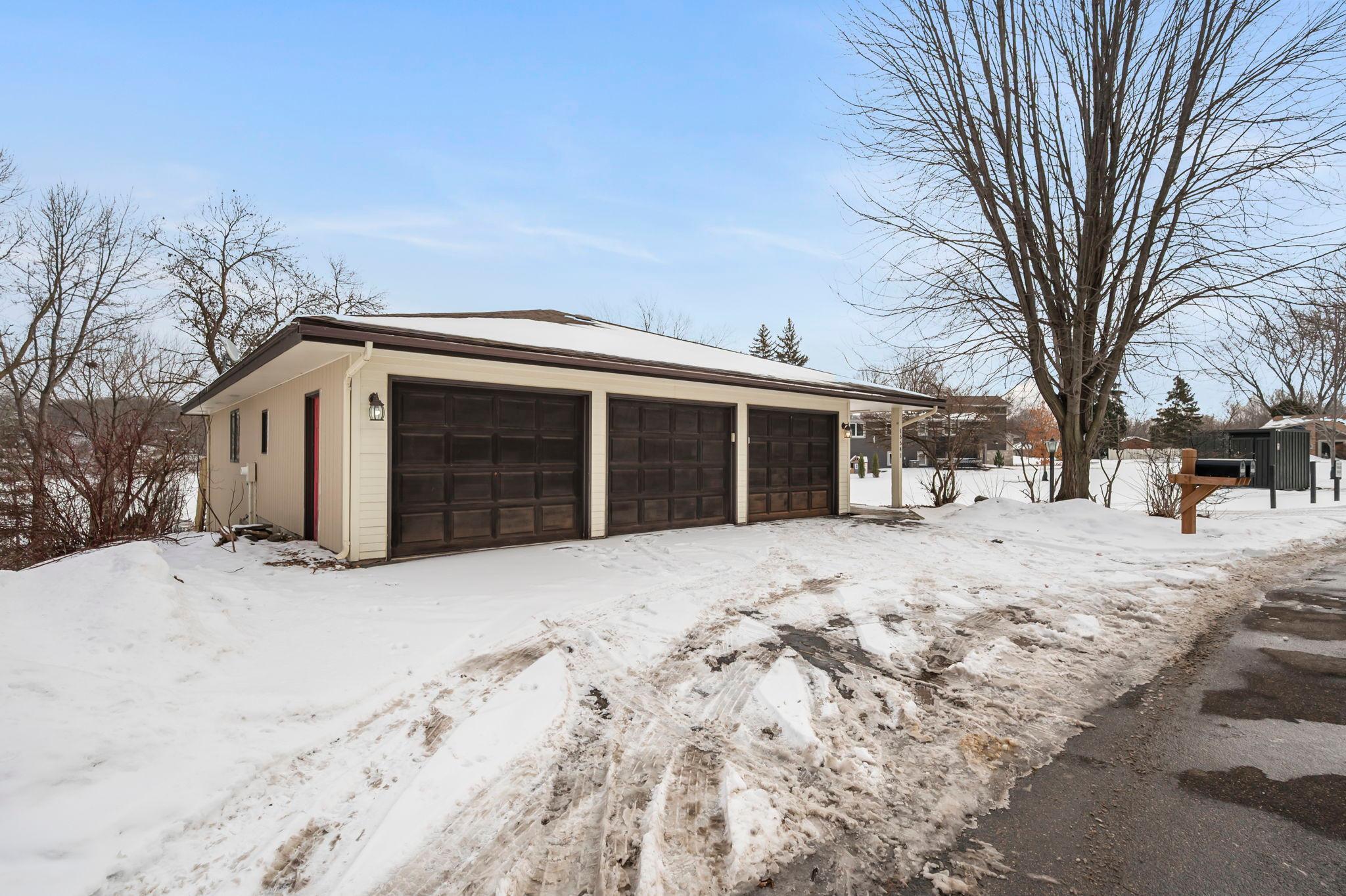 15541 Mitchell Circle Southeast Prior Lake, MN 55372 - Photo 11 of 94