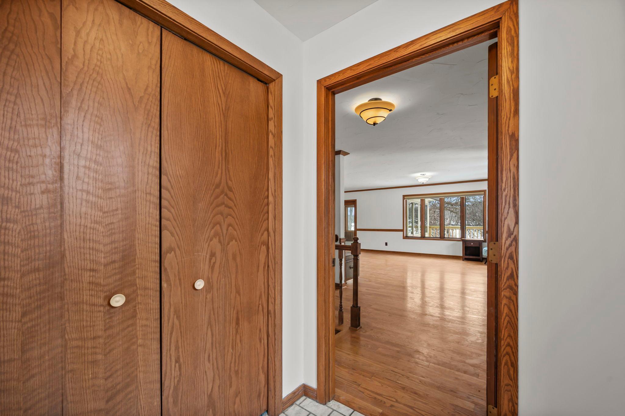 15541 Mitchell Circle Southeast Prior Lake, MN 55372 - Photo 20 of 94