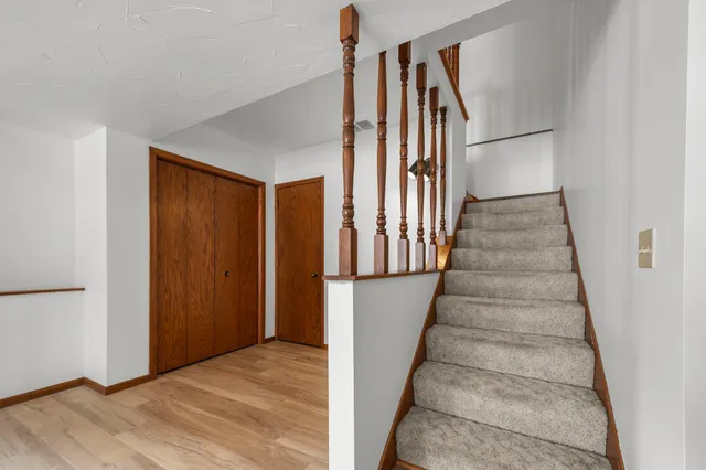 $1,100,000 | 15541 Mitchell Circle Southeast, Prior Lake, MN 55372