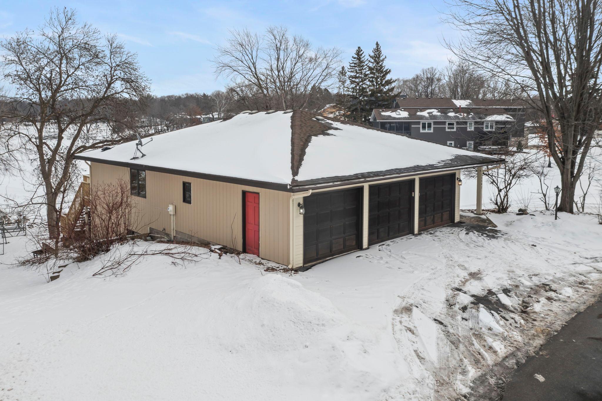 15541 Mitchell Circle Southeast Prior Lake, MN 55372 - Photo 6 of 94