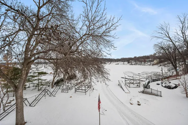 $1,100,000 | 15541 Mitchell Circle Southeast, Prior Lake, MN 55372