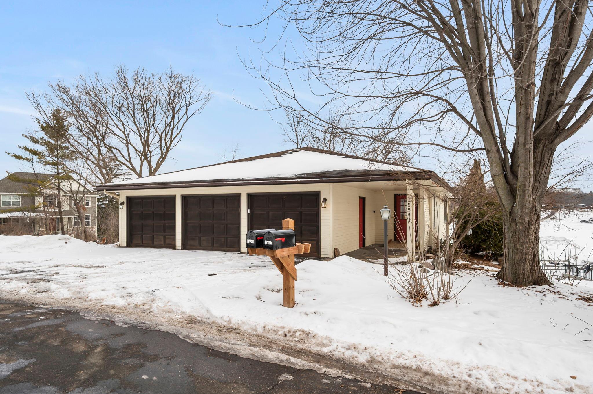 15541 Mitchell Circle Southeast Prior Lake, MN 55372 - Photo 10 of 94