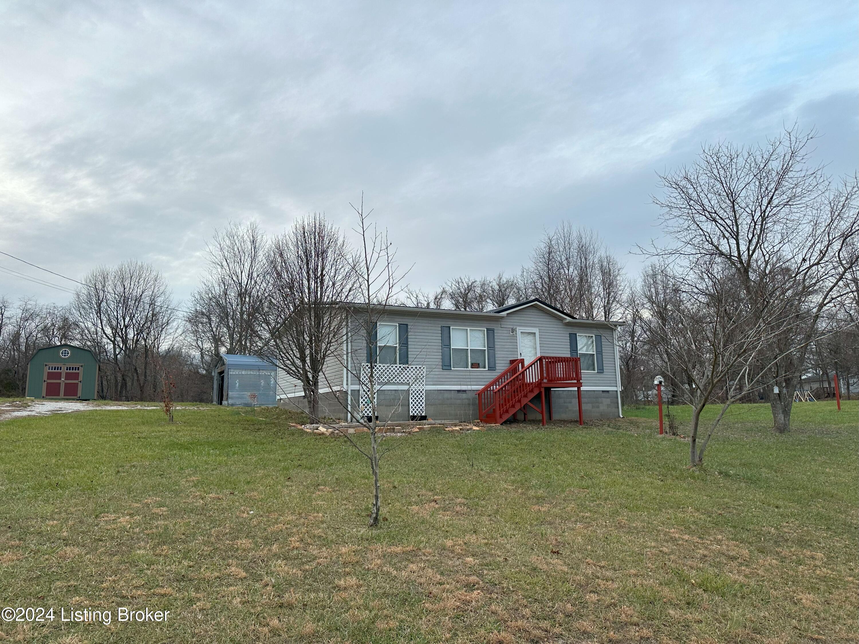 445 Sun Valley Road Brandenburg, KY 40108 - Photo 11 of 15 IMG_2076